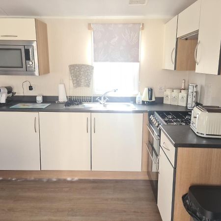 The Orchards Holiday Home Clacton-on-Sea Exterior foto