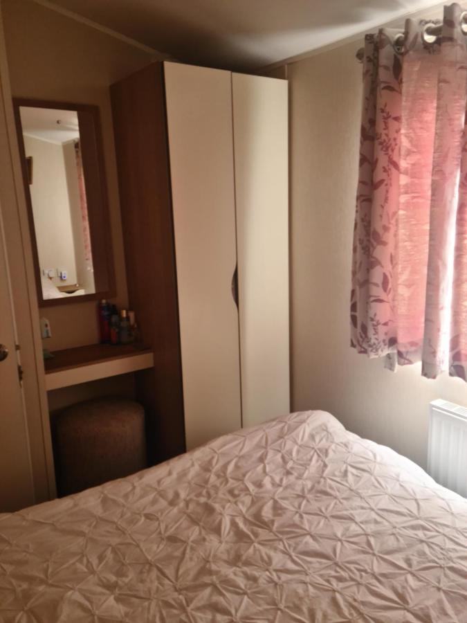 The Orchards Holiday Home Clacton-on-Sea Exterior foto